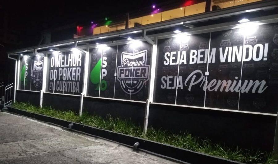 Nova casa de poker inaugura com campeão mundial e torneio de R$ 50 mil