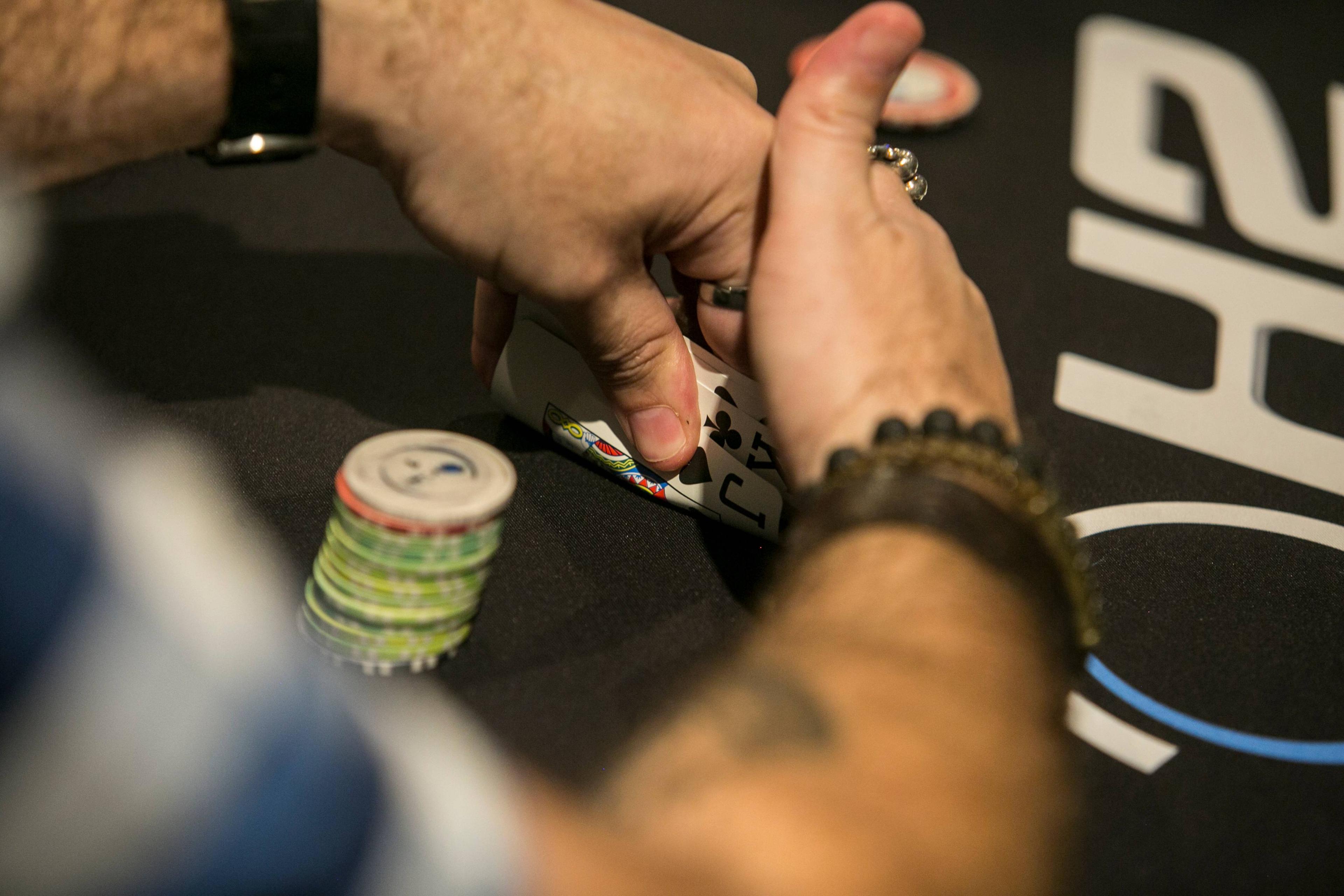 Torneio de poker em Curitiba com entrada de R$ 180 pagará R$ 40 mil ao campeão