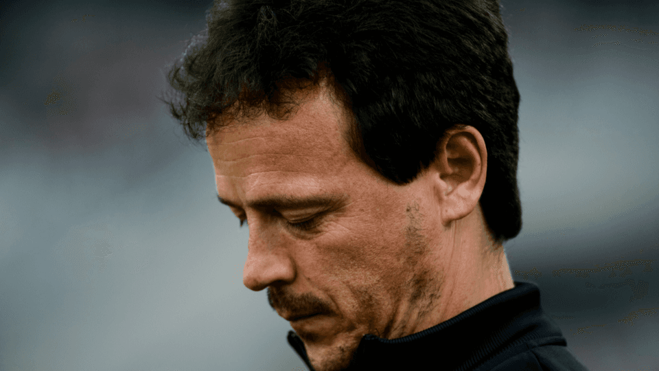 Na mira do Athletico, Diniz deixa futuro em aberto: "Não sei se vou trabalhar esse ano"