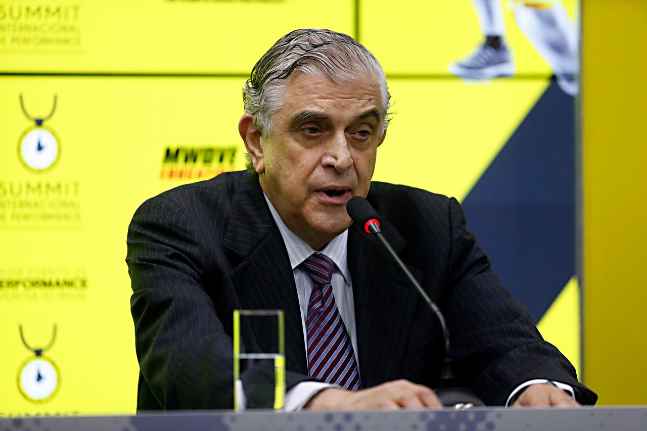 Petraglia foi humilde após vitória contra o Ceará.