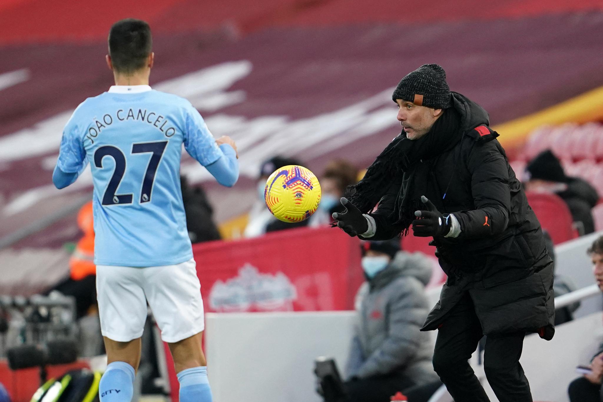 Restrições da Alemanha levam Mönchengladbach x City para a Hungria