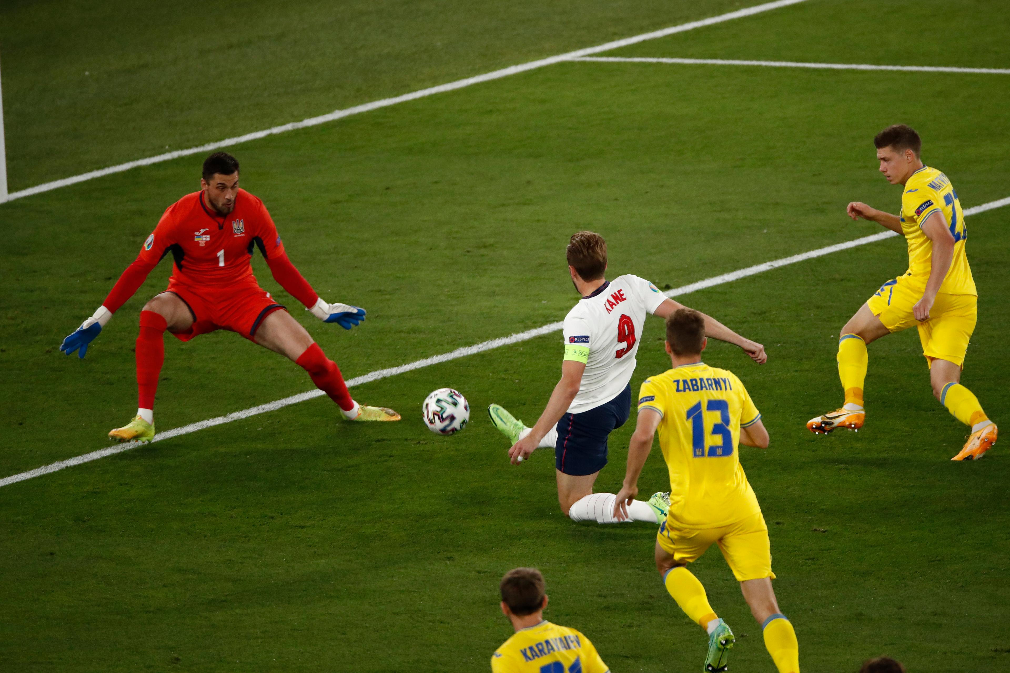 Harry Kane abre o placar para a Inglaterra