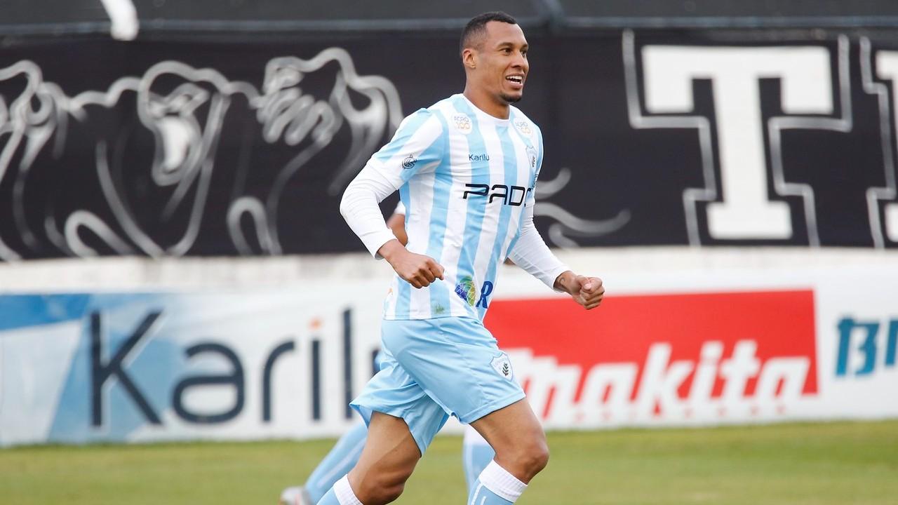 Salatiel fez o gol do Londrina contra o Operário