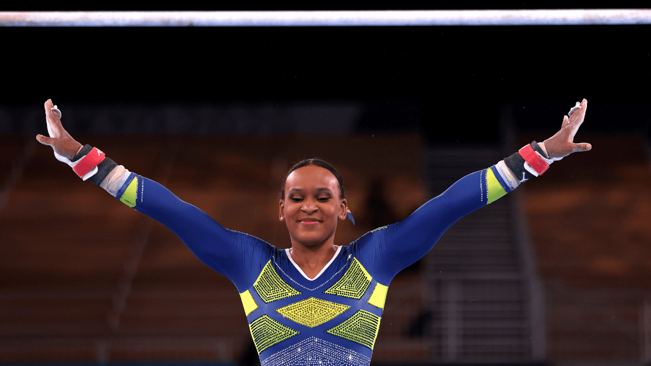 Rebeca Andrade faz história e conquista a inédita prata na ginástica artística