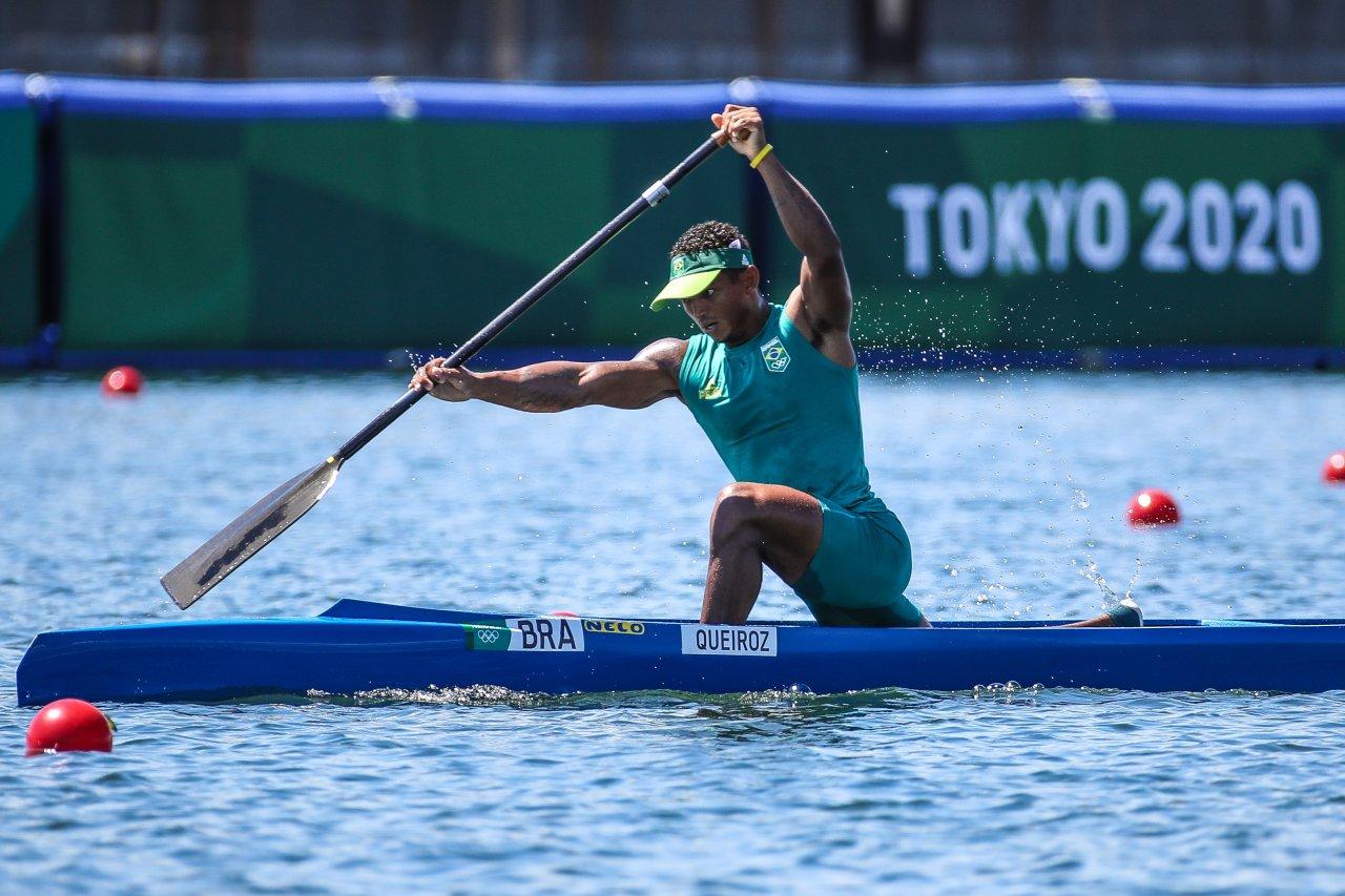 Isaquias vence bateria e avança direto à semifinal do C1 1.000 em Tóquio