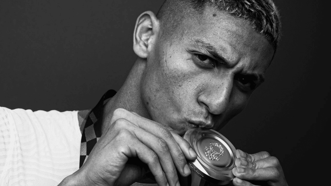 Ouro em Tóquio, Richarlison cobra melhores condições para o esporte brasileiro
