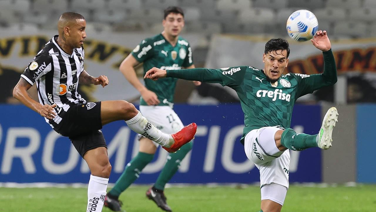 Palmeiras vencia e nem sempre convencia. Agora não ganha e tem momento decisivo