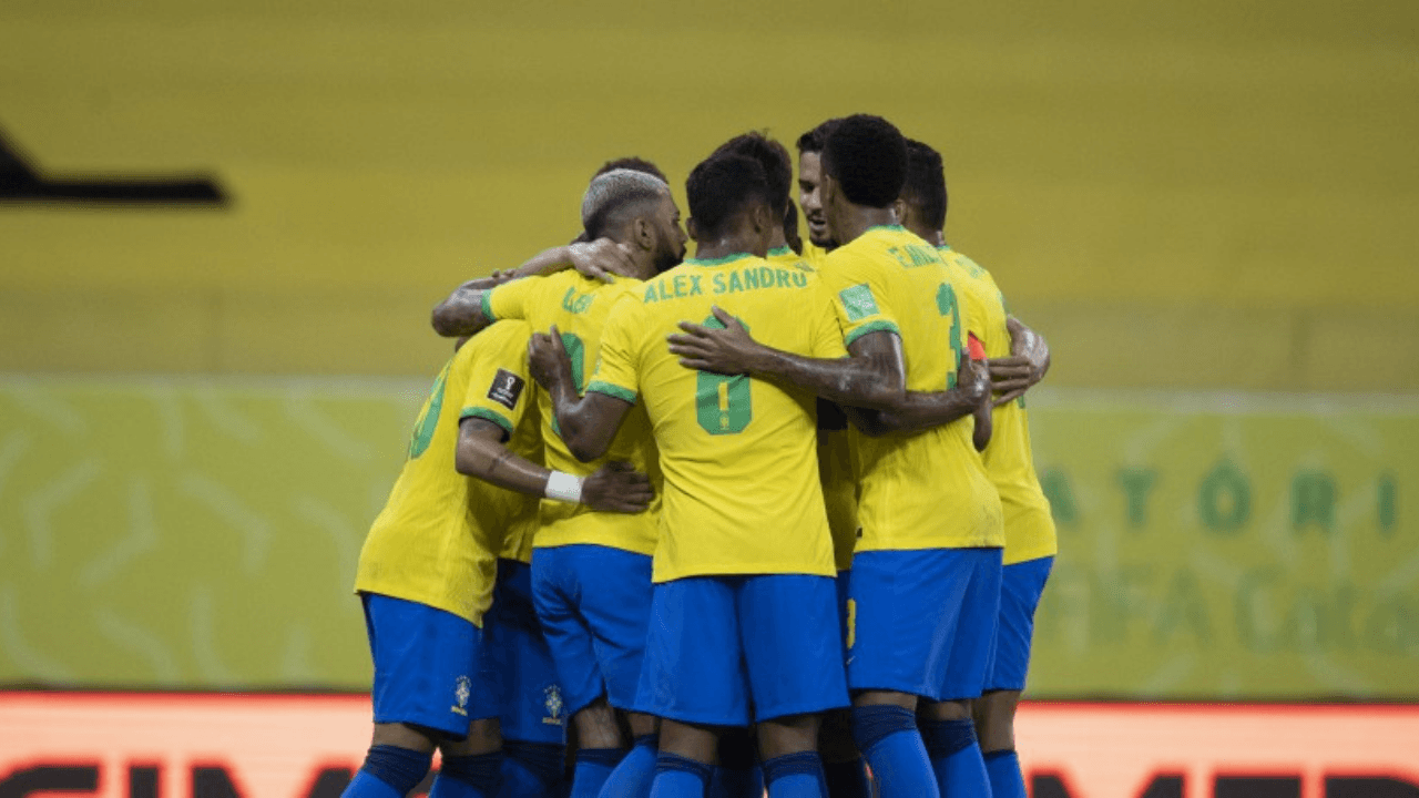 Tite aprova criatividade do Brasil e prevê “dor de cabeça” em próxima convocação