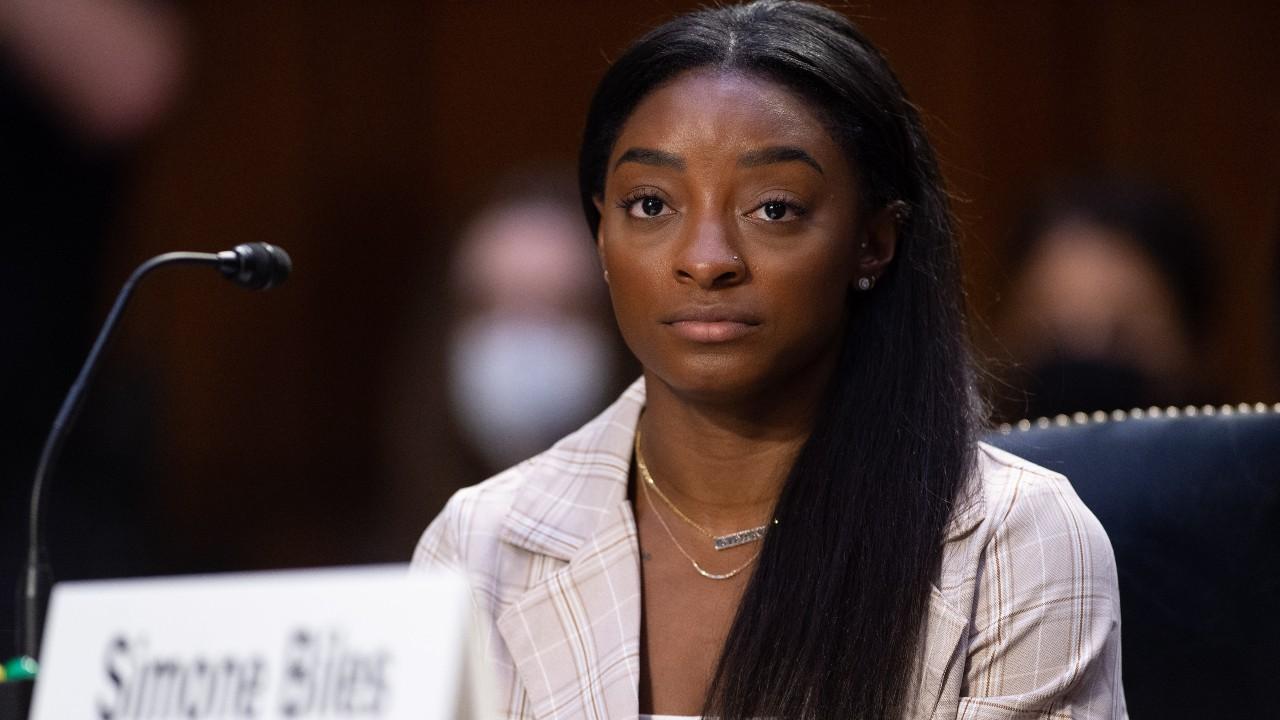 Simone Biles diz que deveria ter desistido de competir antes dos Jogos de Tóquio