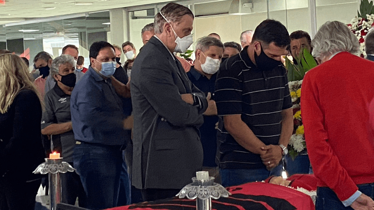 Petraglia relembra ligação antiga com Sicupira: “Caminhada linda desse ídolo”