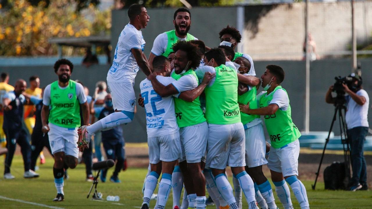 Londrina vence o Vasco e escapa do rebaixamento para a Série C