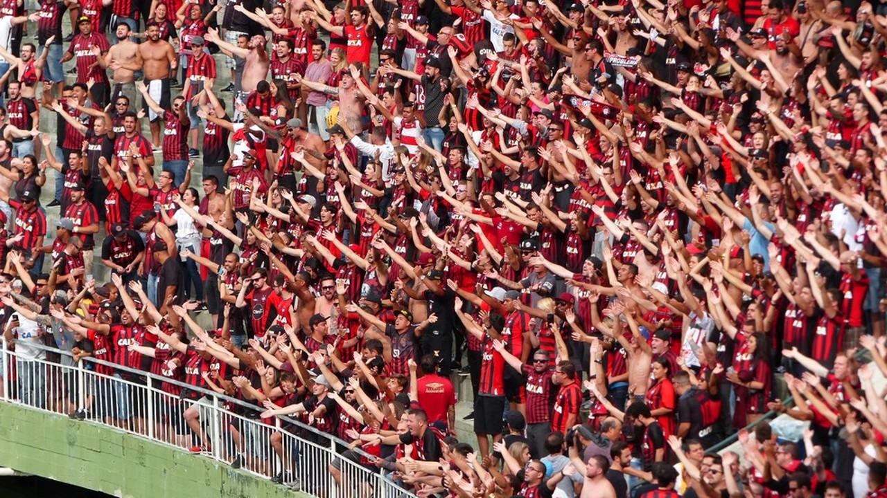 Torcida do Athletico esgota ingressos para o Atletiba em menos de 4 horas