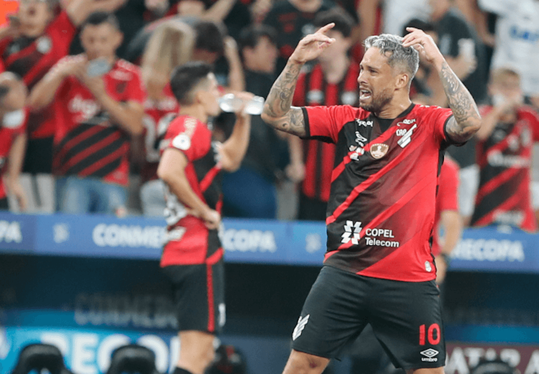 Marlos brilhou na vitória do Furacão.