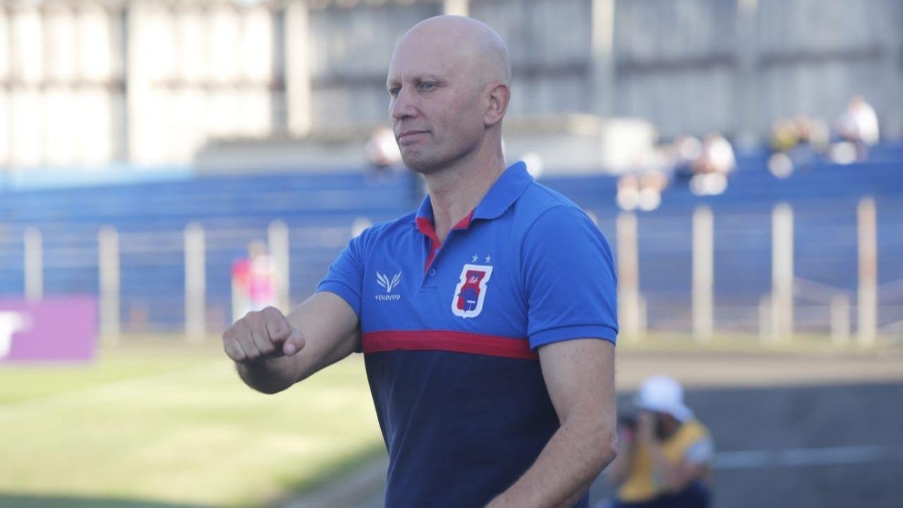 Técnico Omar Feitosa, do Paraná Clube