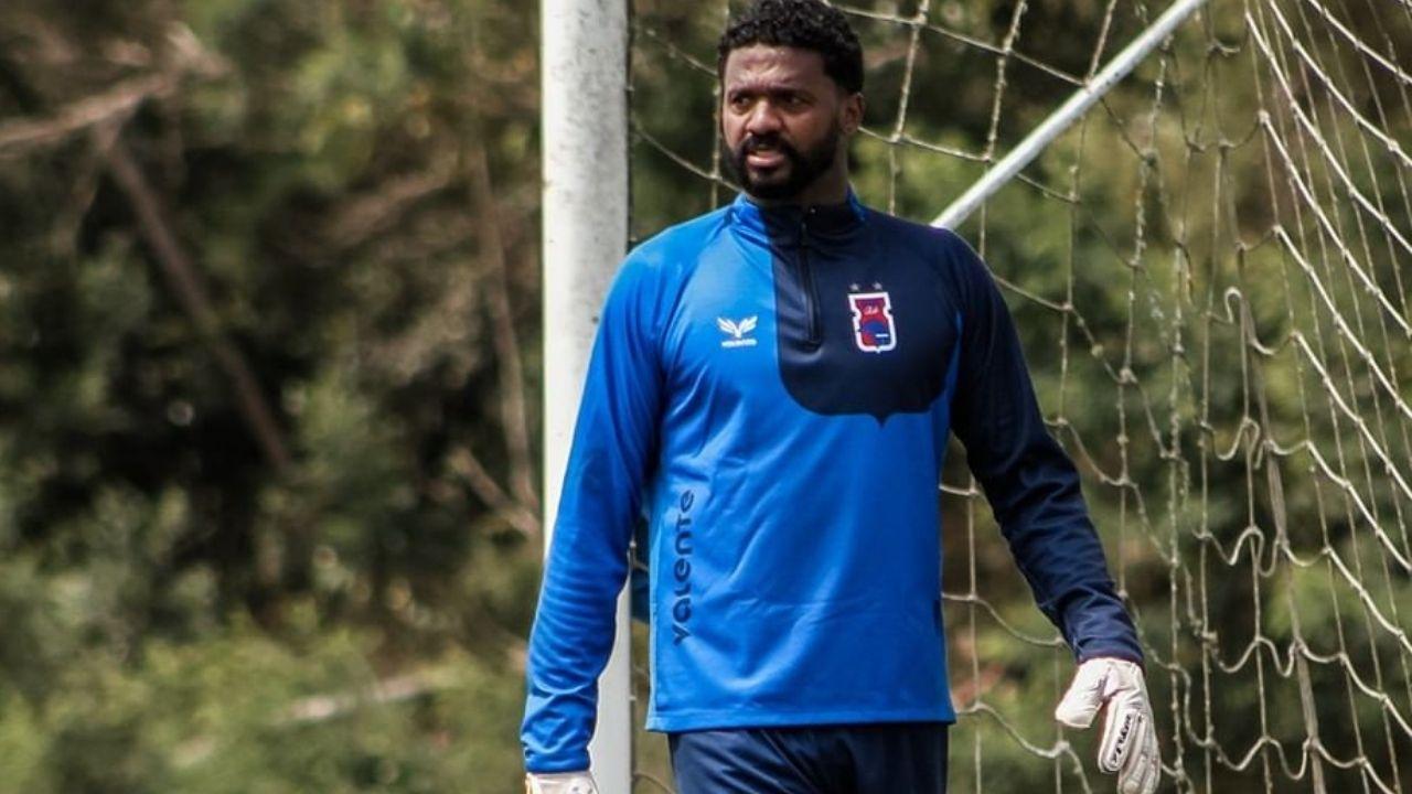 Felipe, goleiro do Paraná