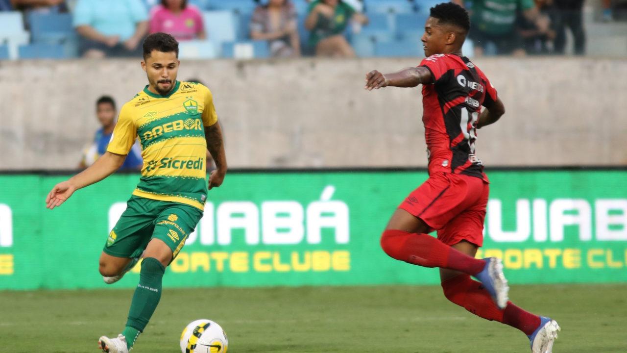 Cuiabá e Athletico ficam no 0 a 0 na etapa inicial