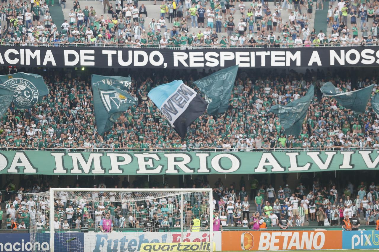 Torcida do Coritiba.