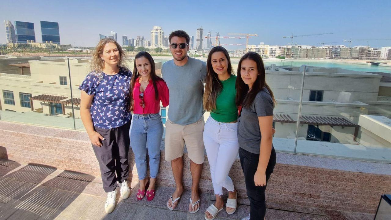 Célia, Carla, Caio e Brenda: curitibanos no Catar