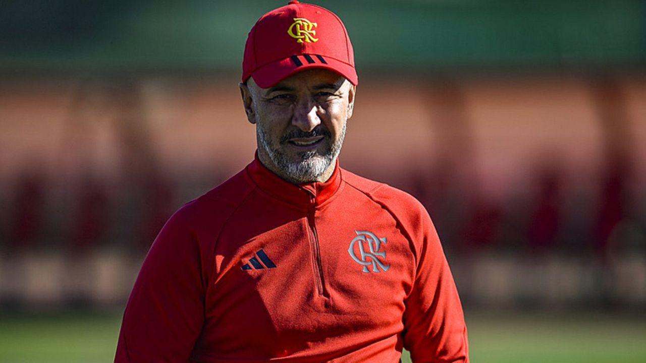 Desempregado, Vítor Pereira desvaloriza futebol brasileiro: “Muita falta de educação”