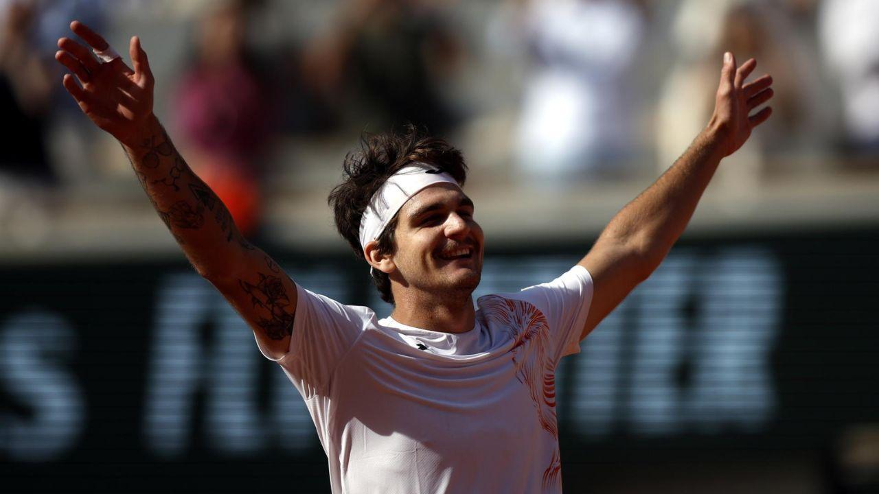 Paranaense Thiago Wild surpreende e elimina nº 2 do mundo em Roland Garros