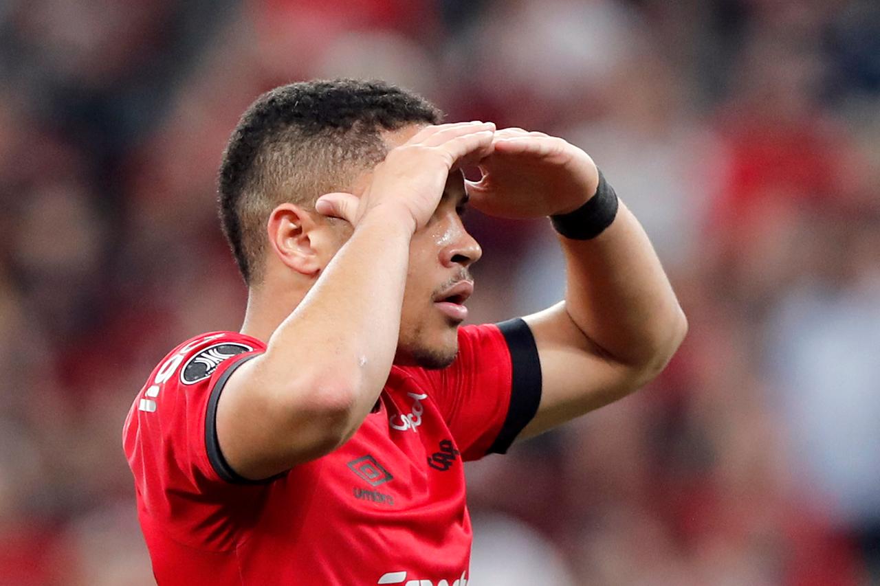 Vitor Roque.