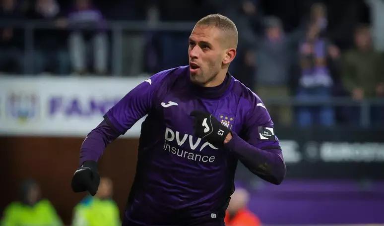 Slimani é esperança para qualificar ataque que marca gol a cada 11 finalizações