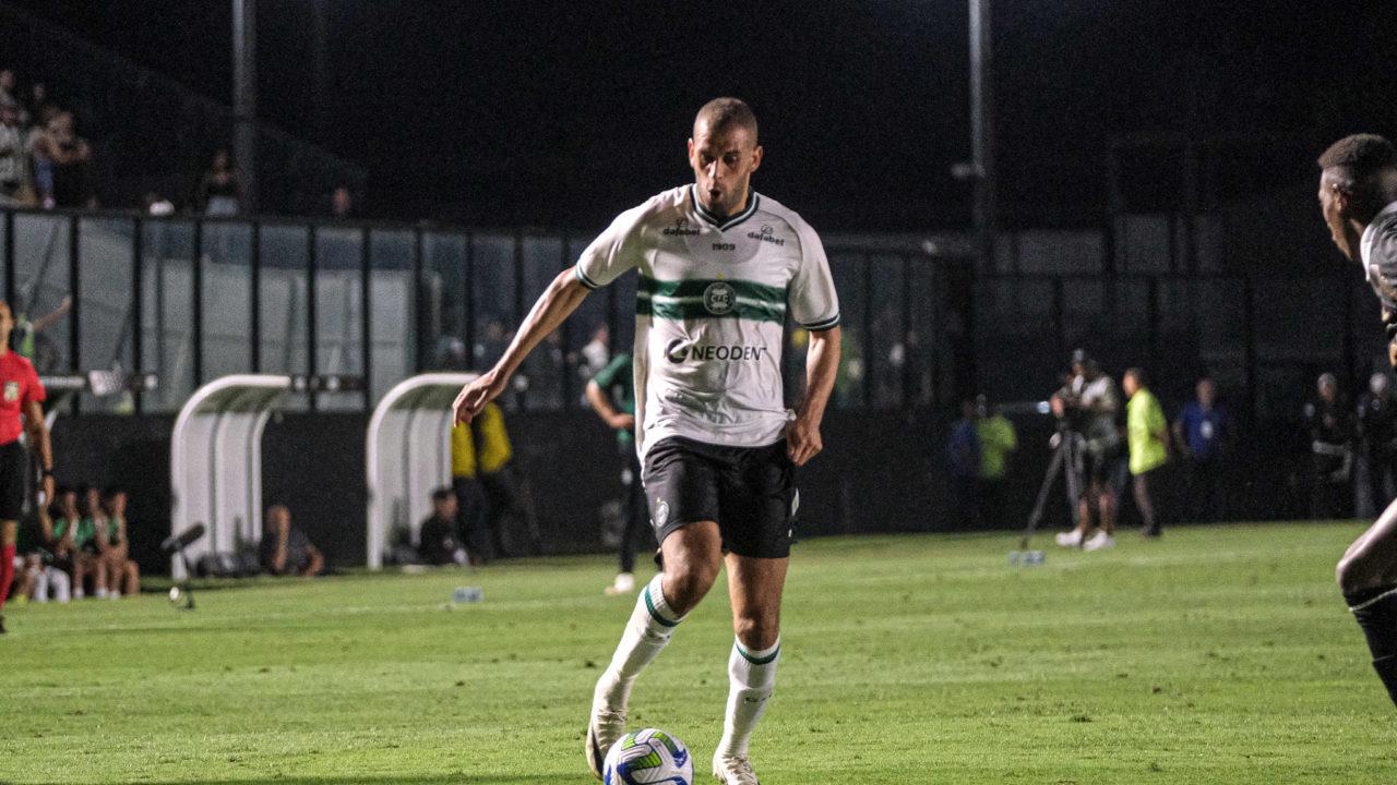 Slimani. Foto: Divulgação/Coritiba.