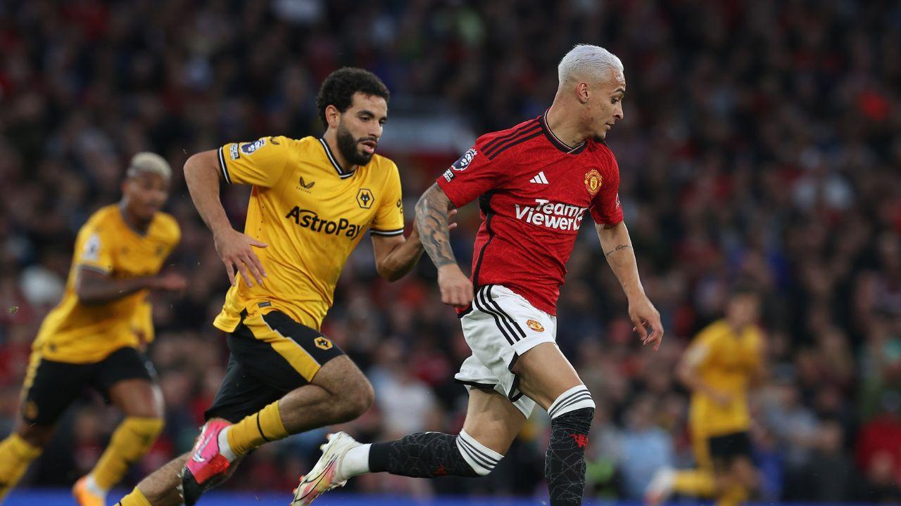 Antony em jogo do Manchester United