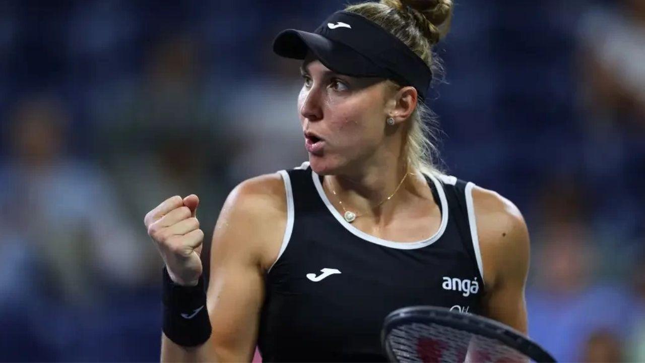 Bia Haddad derruba ex-Top 10 e estreia com vitória no WTA Elite Trophy
