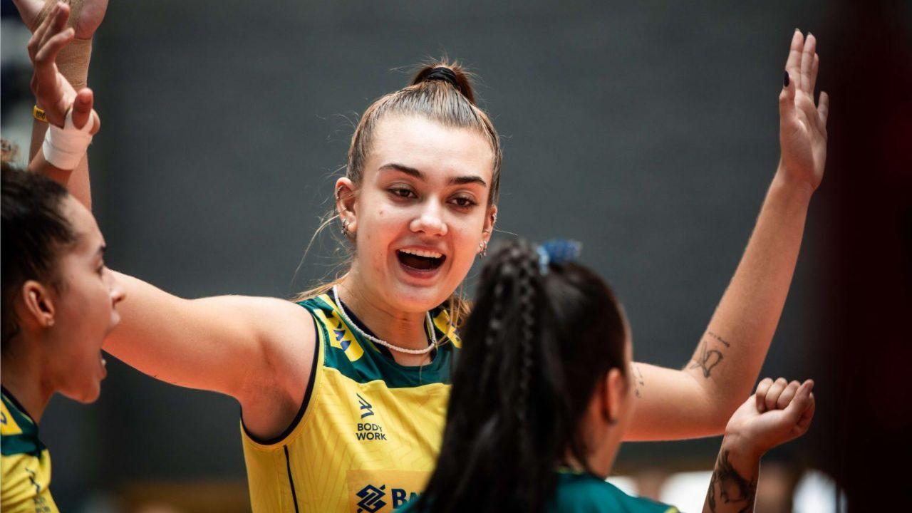 Conheça Helena, revelação do vôlei brasileiro na briga pelo ouro no Pan de Santiago