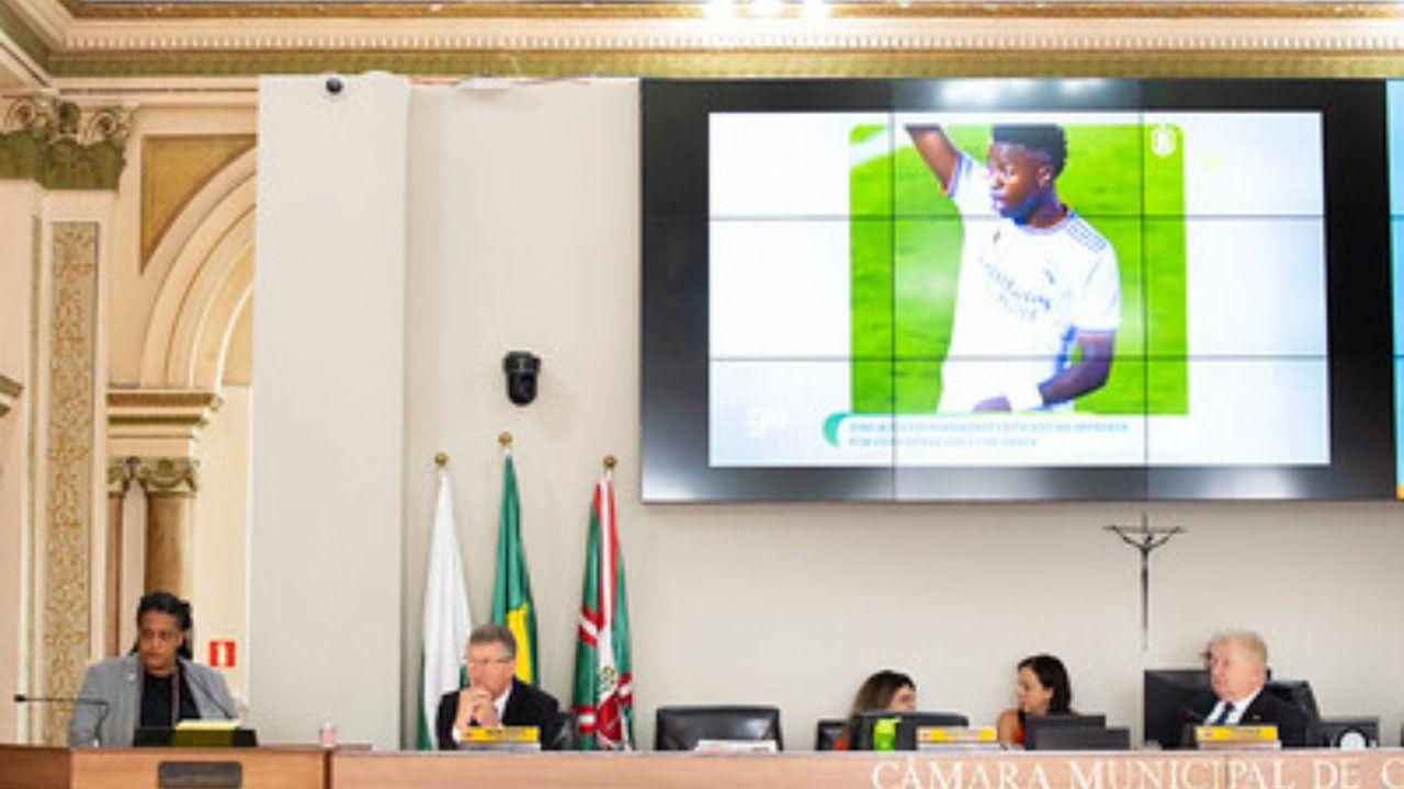 Projeto de lei entrou na pauta de votações do plenário justamente no Dia da Consciência Negra
