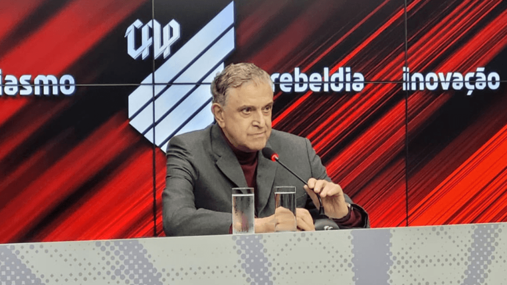 Petraglia, presidente do Athletico