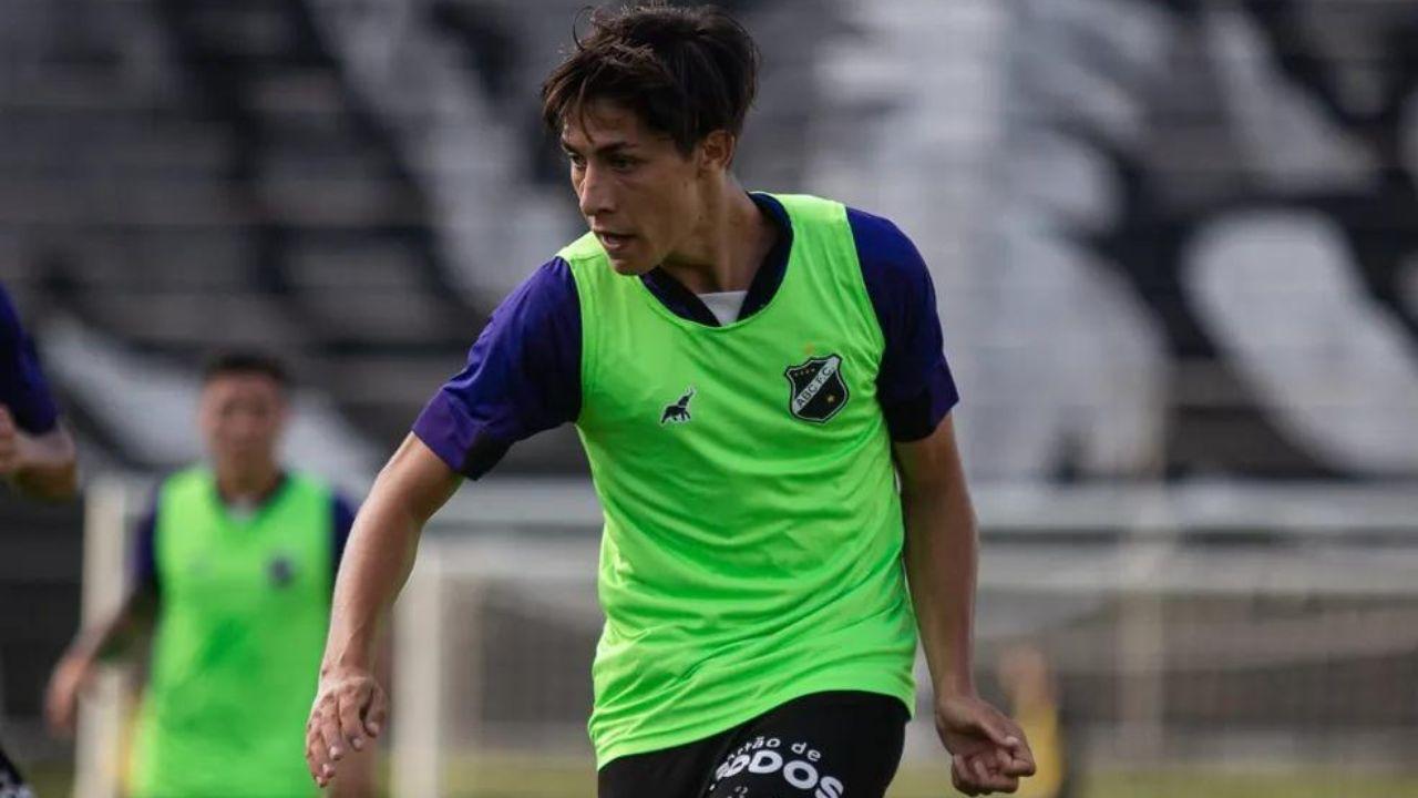 Athletico compra jovem do ABC e tem atacante peruano no radar