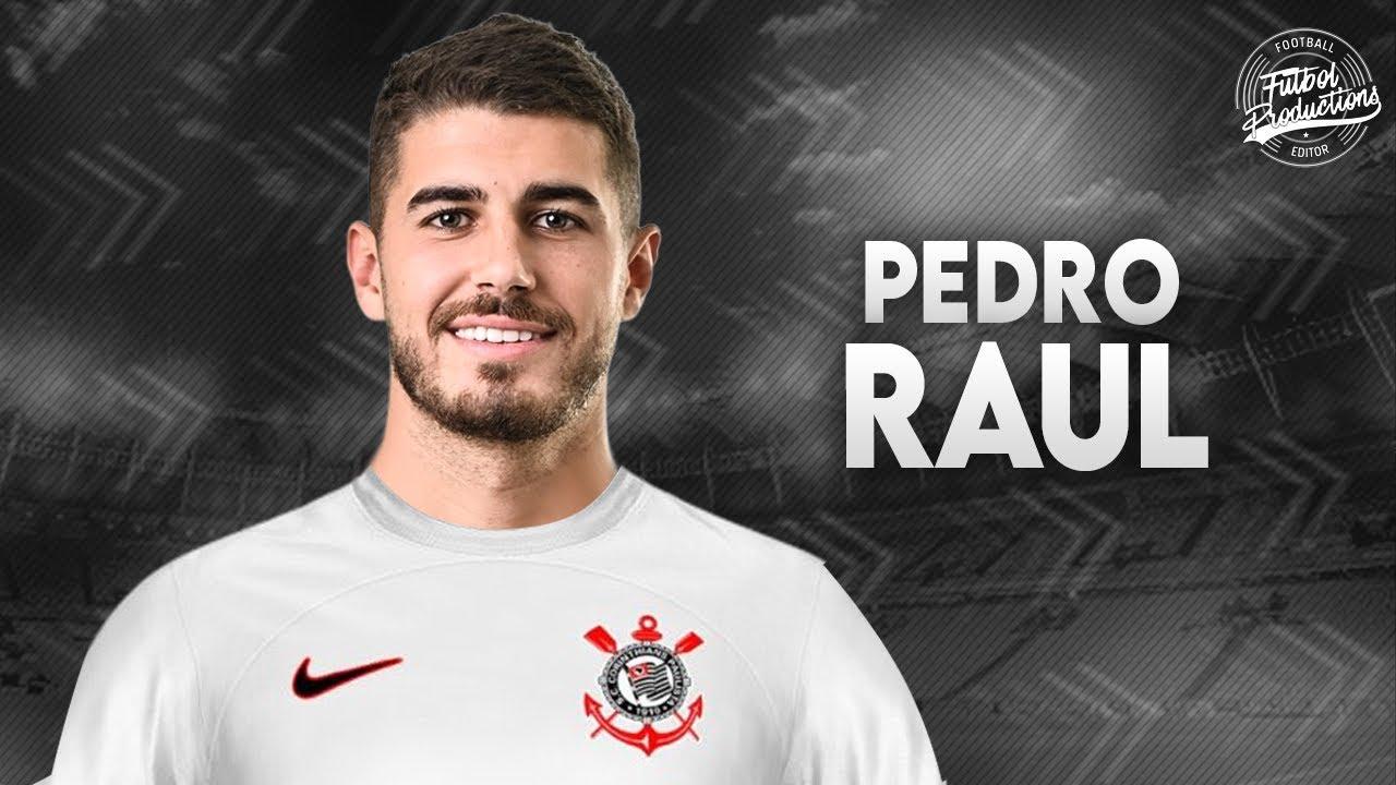 Corinthians oficializa acerto e Pedro Raul assina contrato até 2028