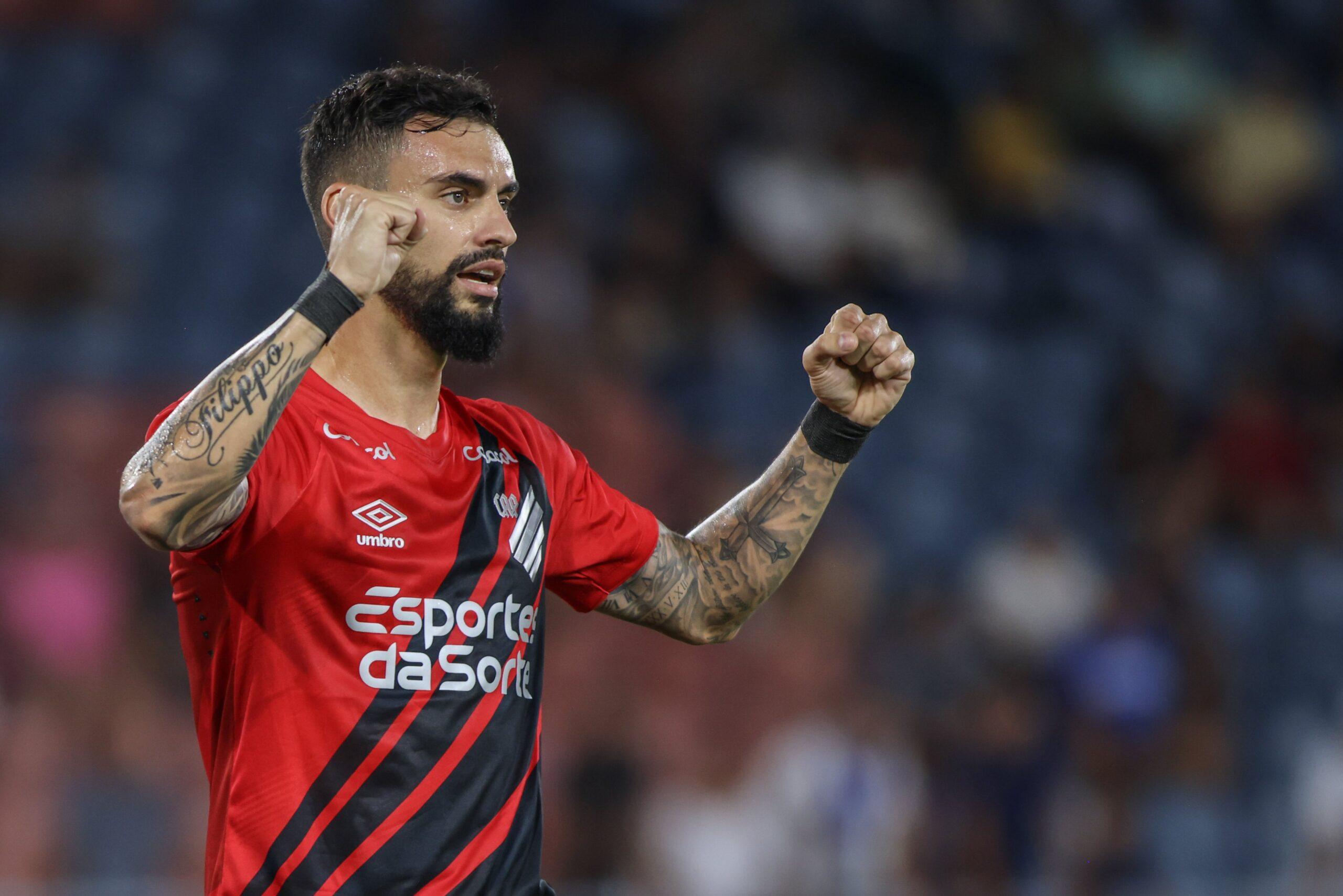Mastriani marcou duas vezes na vitória do Athletico