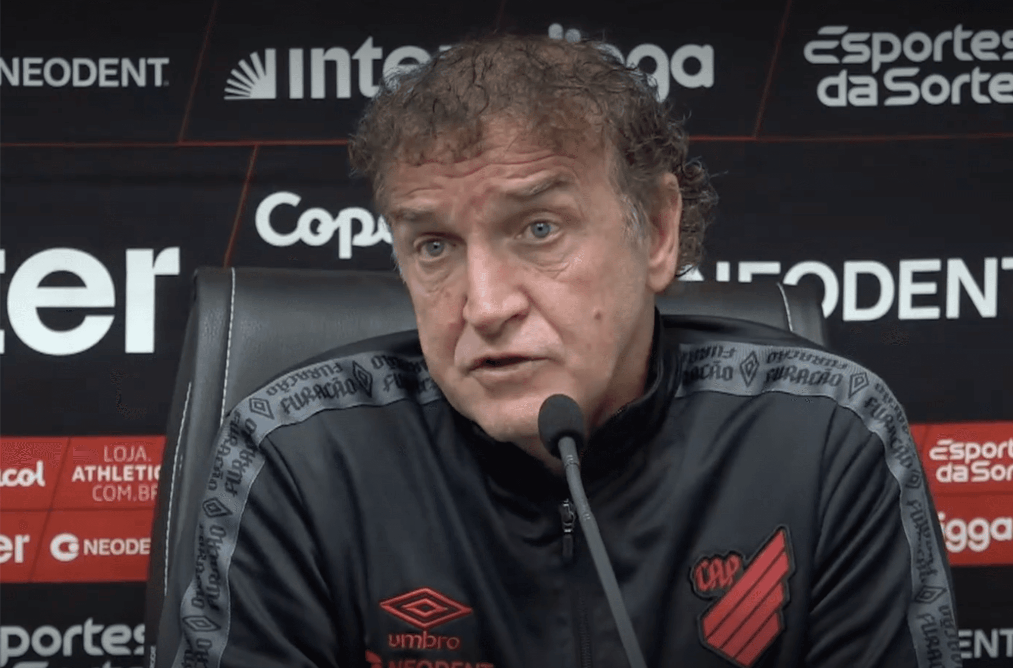 Athletico e quando o buraco negro tem um resto de luz