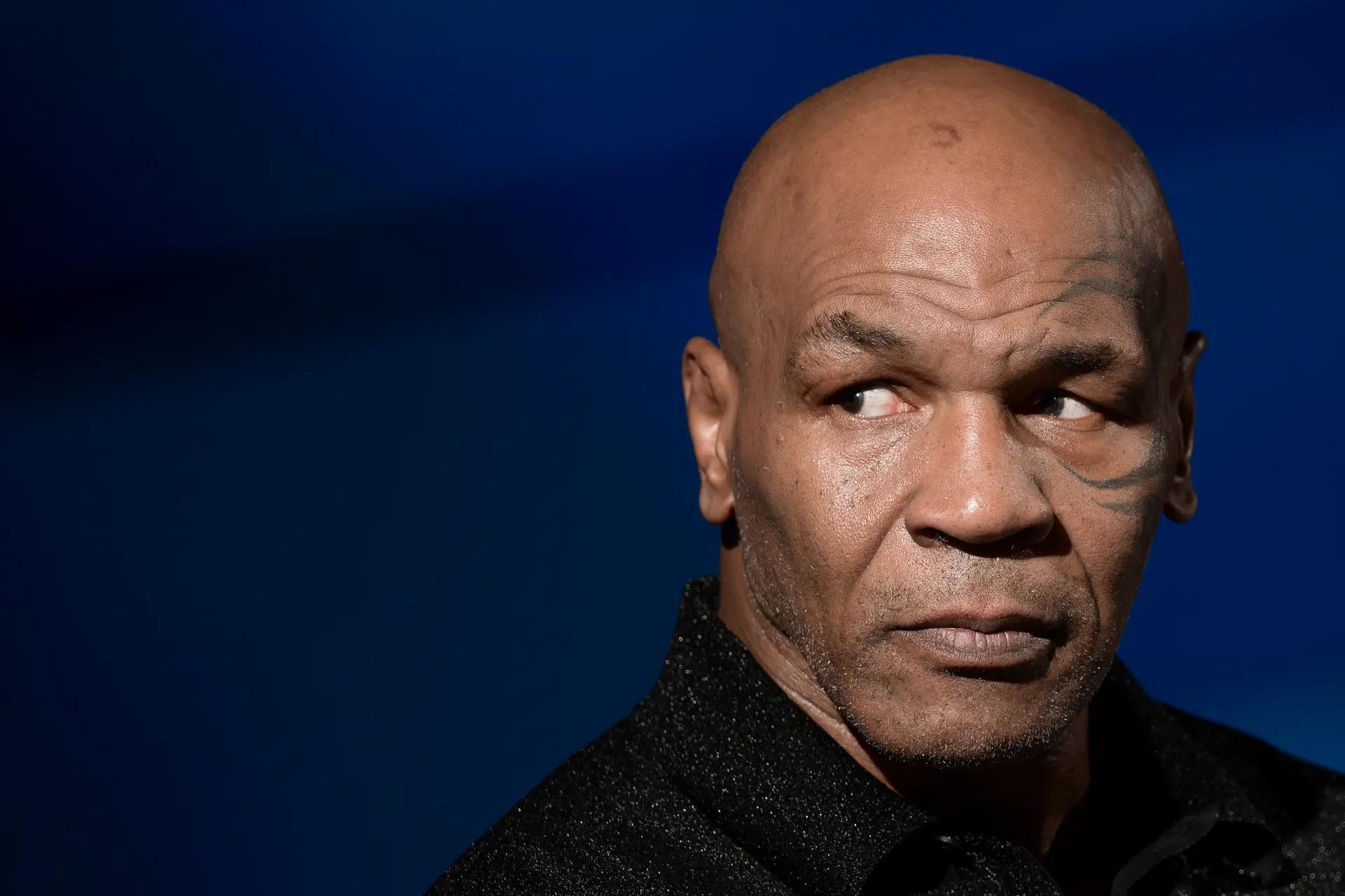 Valor milionário! Mike Tyson é processado em luta contra Jake Paul