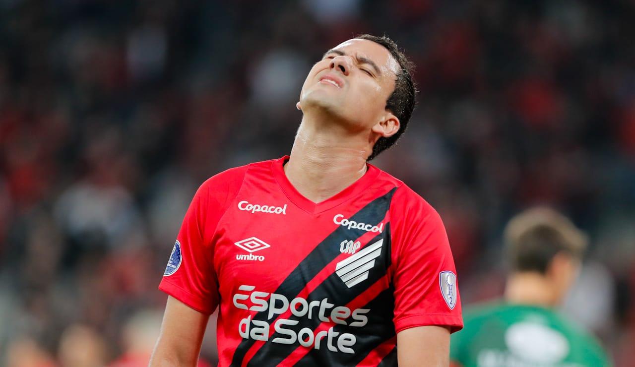 Pablo lamenta em derro 