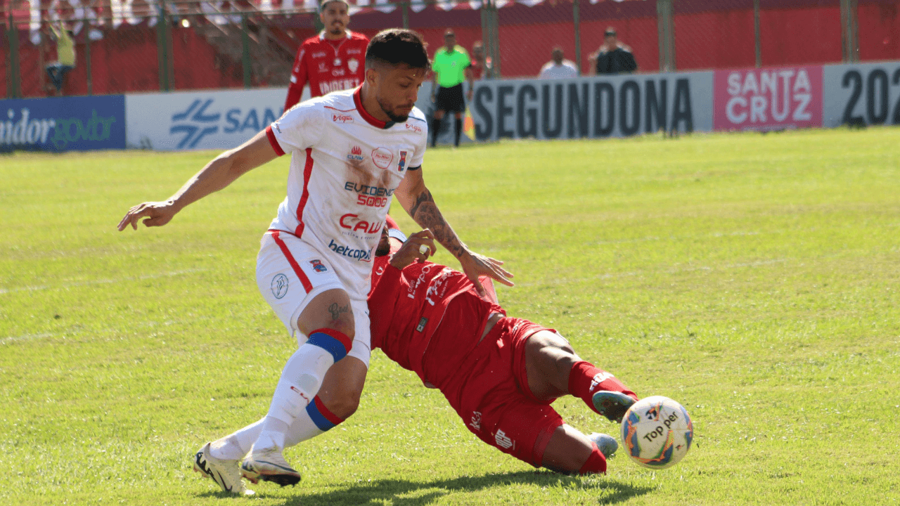 Lance de Paranavaí x Paraná Clube