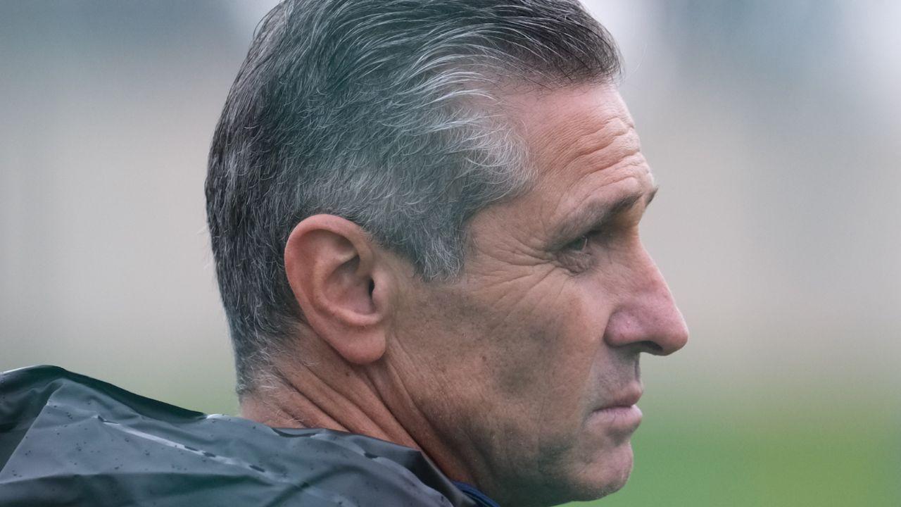 Jorginho, técnico do Coritiba