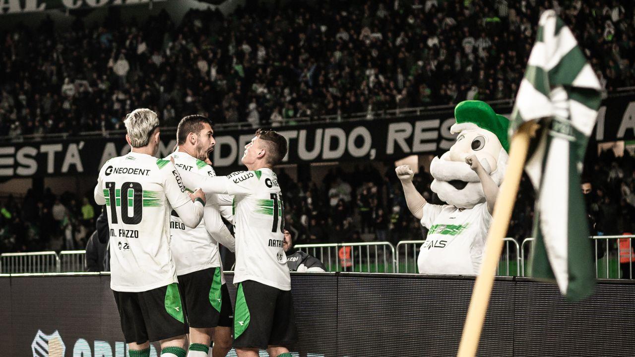 Coritiba tem melhor sequência na Série B