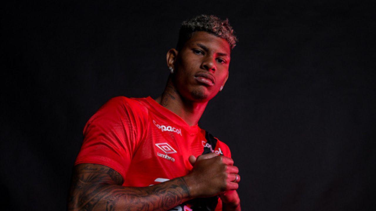 Marcos Victor é reforço do Athletico
