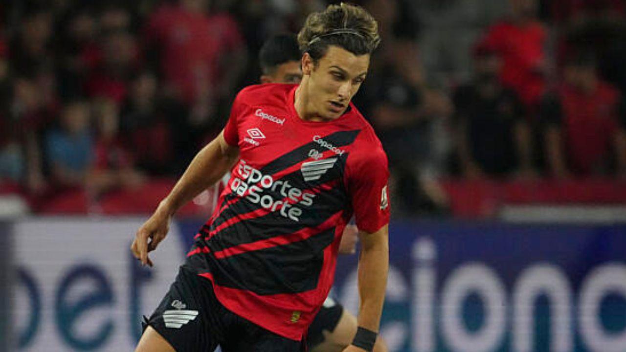 Athletico precisa melhorar no centenário