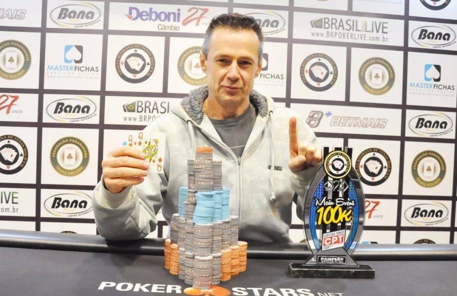 Neivo Consoli foi o campeão de mais uma etapa do CPT. Foto: Divulgação/Liga Curitibana