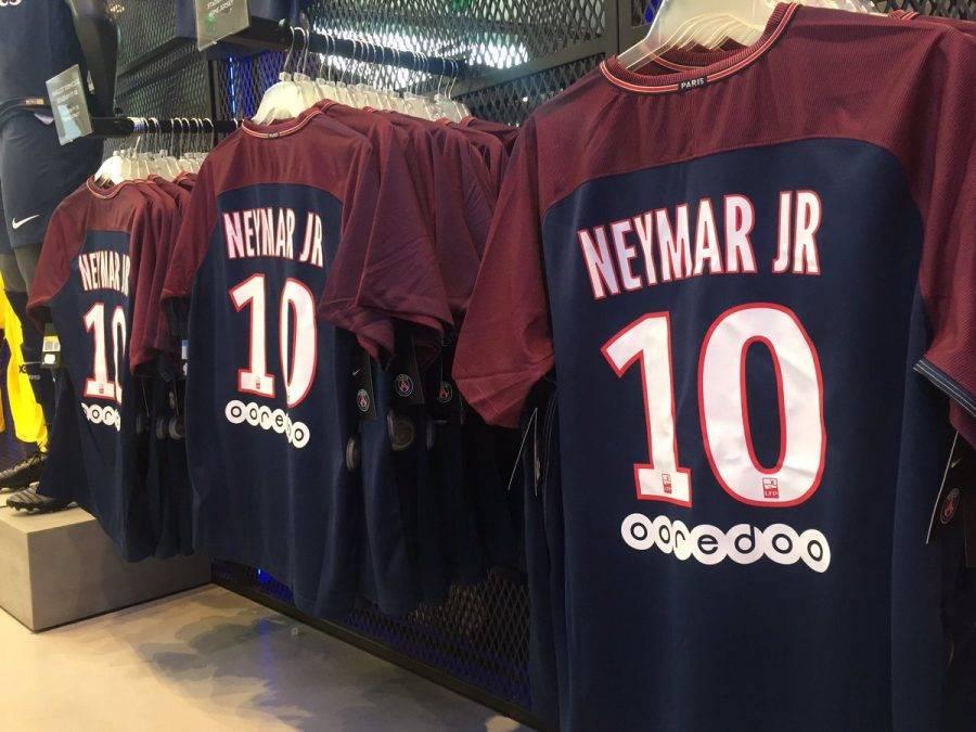 PSG e site brasileiro começam a vender nova camisa de Neymar; veja o preço
