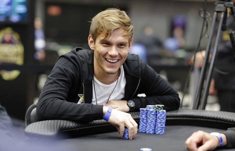 Alisson Piekazewicz, o “heyalisson” no poker online. Foto: Carlos Monti