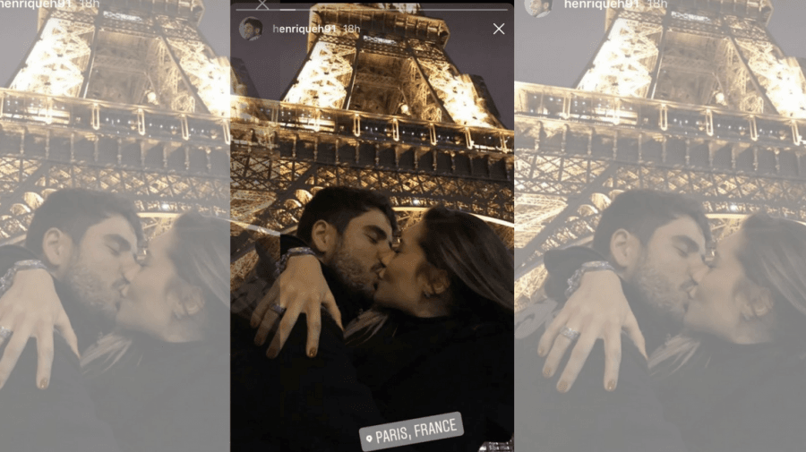 Atacante do Coritiba postou imagem romântica na capital francesa nas redes sociais