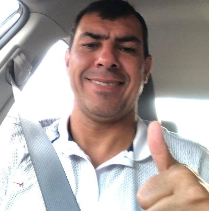 Fábio Carille, técnico do Corinthians, mandou selfie para torcedores do Atlético-PR em grupo de WhatsApp.