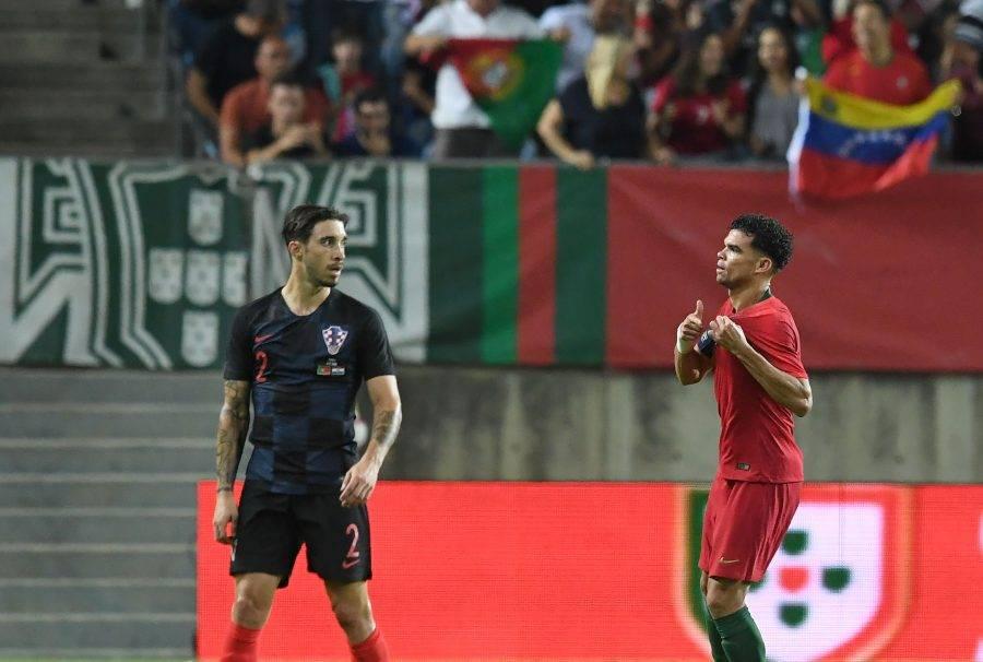 Pepe comemora gol contra a Croácia.