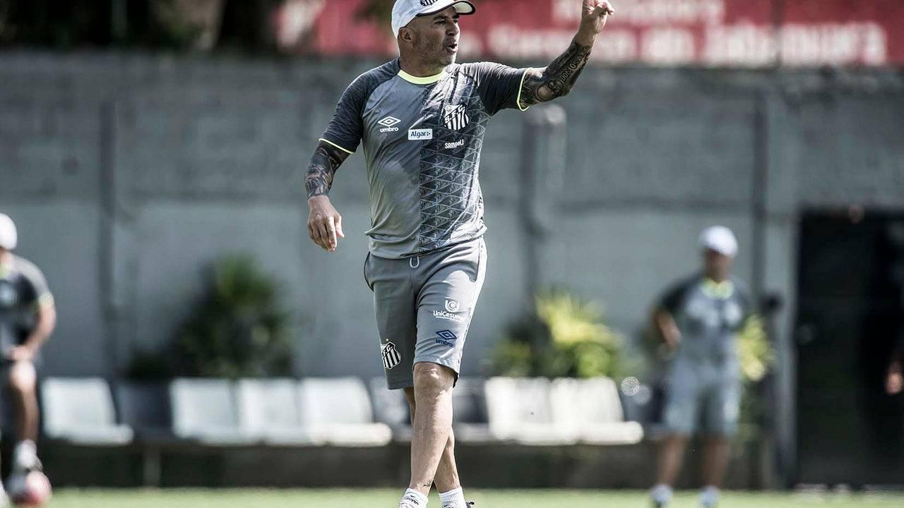 Jorge Sampaoli durante treinamento do Santos FC. Foto: Ivan Storti/Santos FC